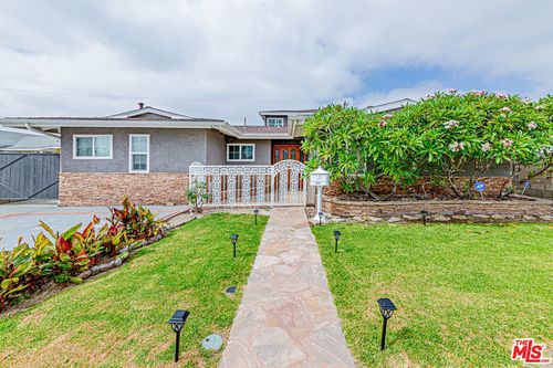 6291 San Ramon Way, Buena Park, CA, 90620-2837 | Card Image