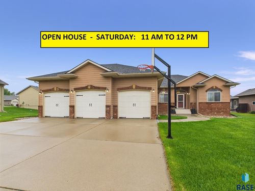 8113 S Copper Ridge Rd, Sioux Falls, SD, 57108-6250 | Card Image
