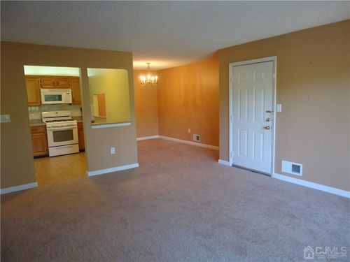 313 Wimbeldon Ct, North Brunswick, NJ, 08902-4227 | Card Image