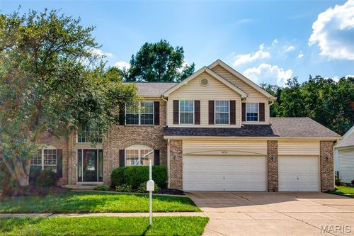 876 Kiefer Trails Dr, Ballwin, MO, 63021-6076 | Card Image