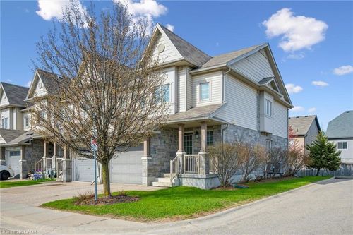 e18-6 Upper Mercer St, Kitchener, ON, N2A0E4 | Card Image
