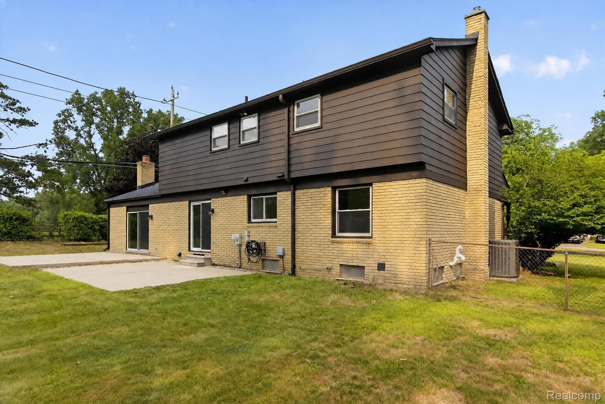 Residential in Livonia 4