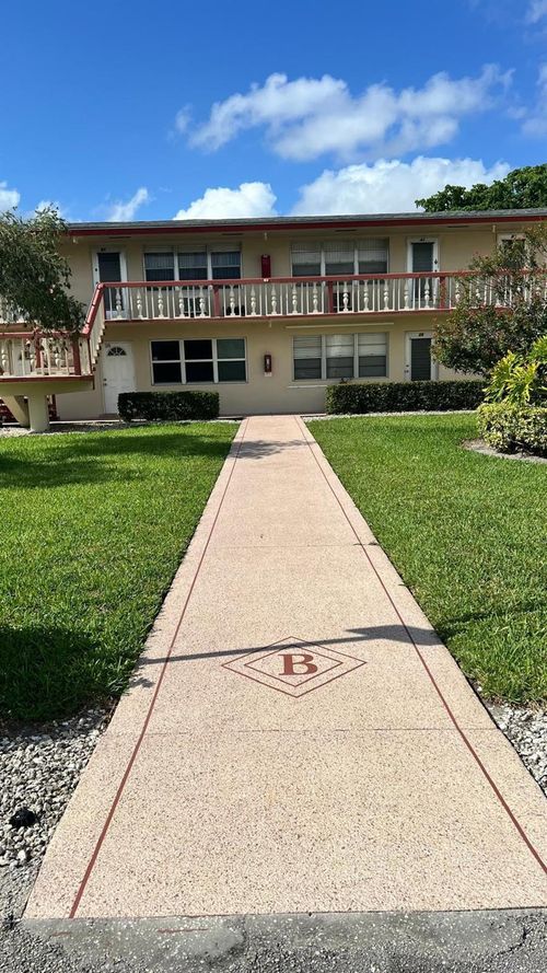 b-42 Sussex B, West Palm Beach, FL, 33417-1336 | Card Image