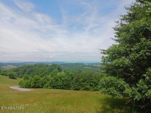 28 Topaz Lane, New Tazewell, TN, 37825 | Card Image