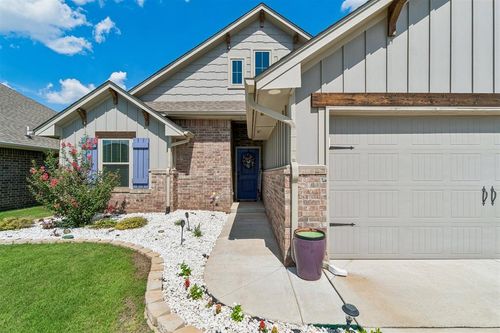 12208 Ava Grace Ln, Yukon, OK, 73099-8962 | Card Image