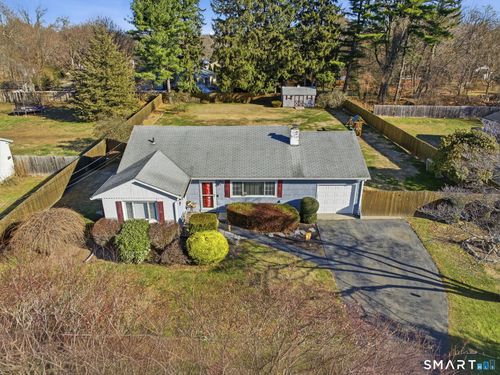 126 W Rocks Rd, Norwalk, CT, 06851-2232 | Card Image