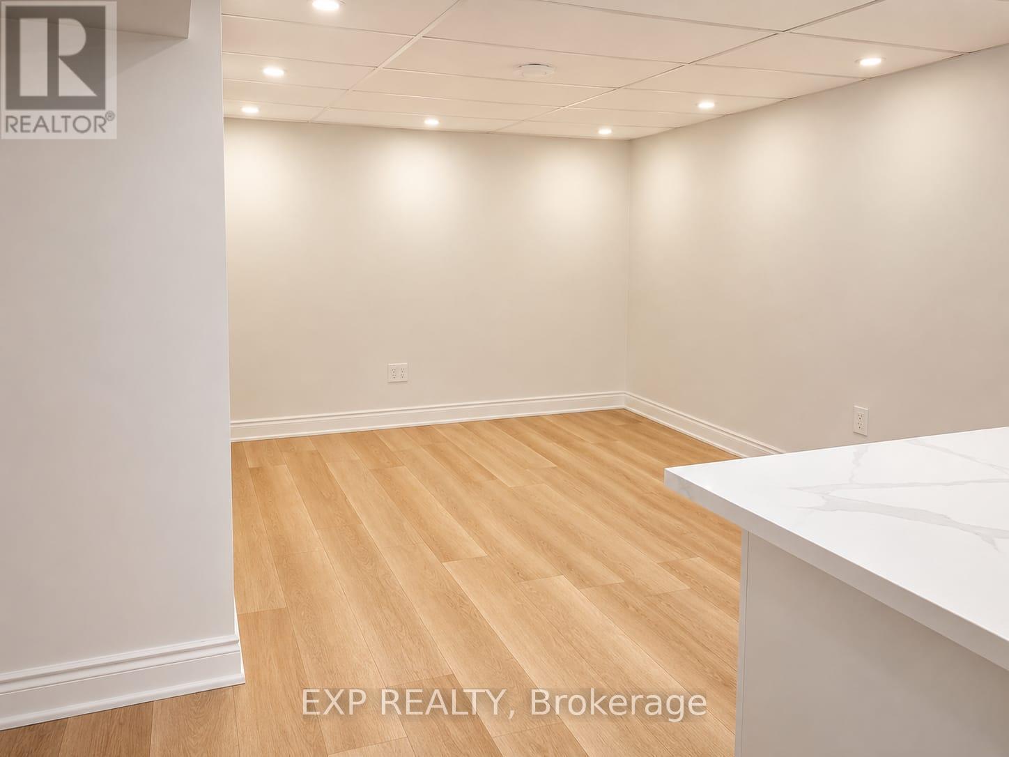Residential Lease in Toronto (Woburn) 3