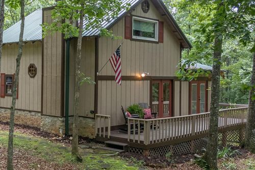132 Silver Dollar Ln, Young Harris, GA, 30582-3618 | Card Image