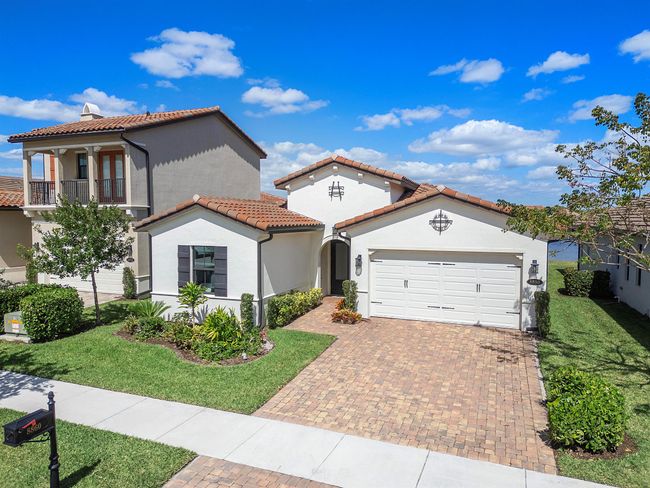 8860 Grand Prix Lane, House other with 3 bedrooms, 2 bathrooms and null parking in Boynton Beach FL | Image 6
