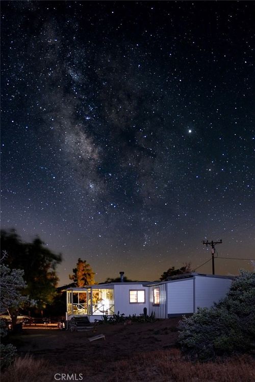 2810 Painted Post Pass, Pioneertown, CA, 92268 | Card Image