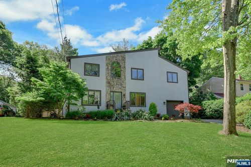 962 Pines Terrace, Franklin Lakes, NJ, 07417 | Card Image