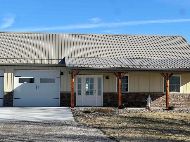 410 W Burress Rd, House other with 2 bedrooms, 2 bathrooms and null parking in Dale IN | Image 23