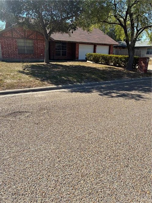 1018 E Samano St, Edinburg, TX, 78539-4870 | Card Image