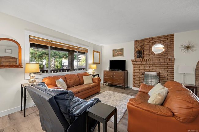 65 Islewood Dr, House other with 3 bedrooms, 2 bathrooms and 4 parking in Bowser BC | Image 14
