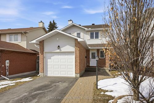 178 Equestrian Dr, Kanata, ON, K2M2B9 | Card Image
