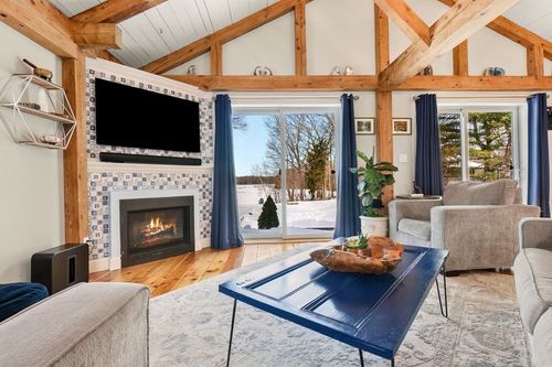 10 Old Rowley Rd, Newbury, MA, 01951-2501 | Card Image