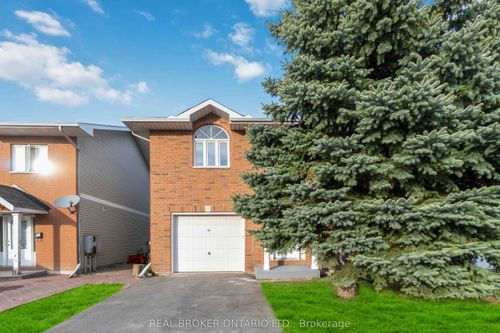 3 A Southpark Dr, Gloucester, ON, K1B3B8 | Card Image