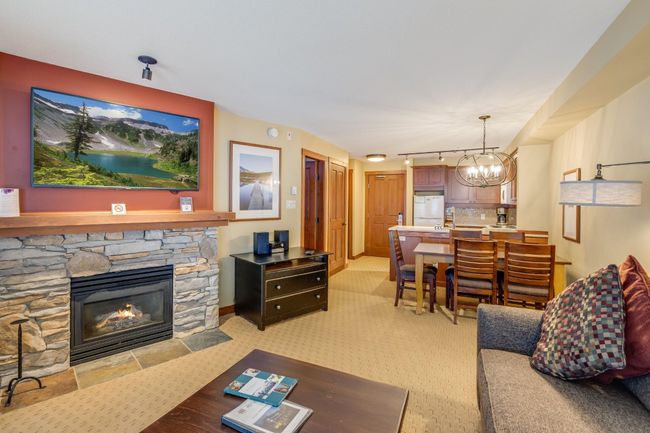 213 g3 - 4653 Blackcomb Way, Condo with 1 bedrooms, 1 bathrooms and 1 parking in Whistler BC | Image 2