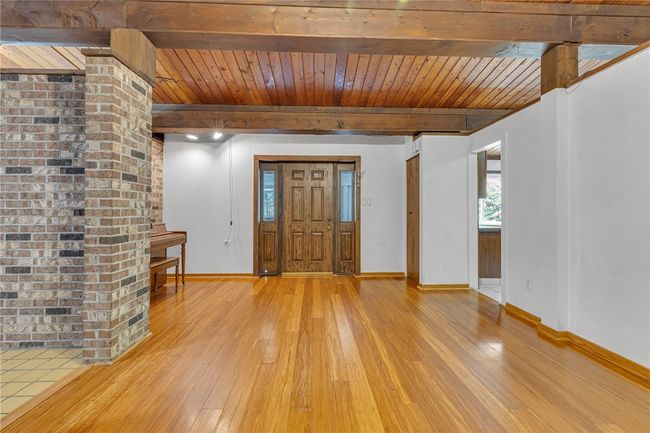 1369 Old Pulaski Rd, House other with 3 bedrooms, 3 bathrooms and 4 parking in Neshannock Twp PA | Image 23
