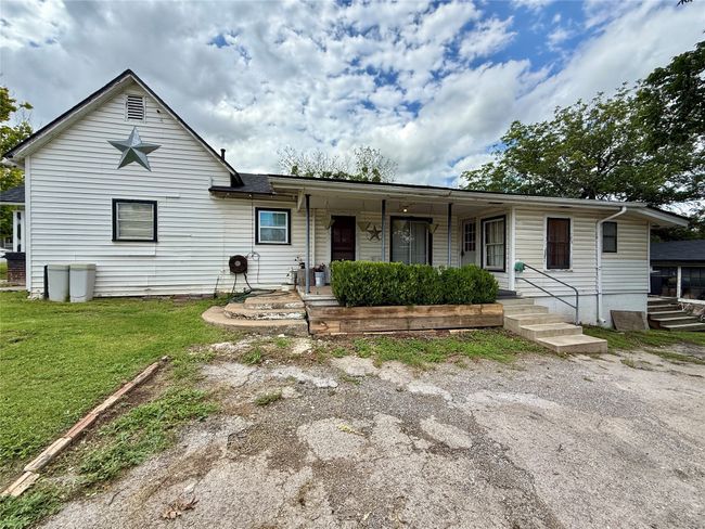 603 N Mesquite St, House other with 3 bedrooms, 3 bathrooms and null parking in Hico TX | Image 4