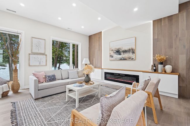 121B Varty Lake Rd, House other with 3 bedrooms, 2 bathrooms and 8 parking in Yarker ON | Image 8