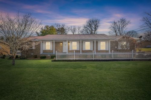 215 Hill St, Estill Springs, TN, 37330-3043 | Card Image