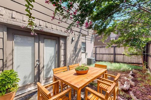 5320 Columbia Ave, Dallas, TX, 75214-5115 | Card Image