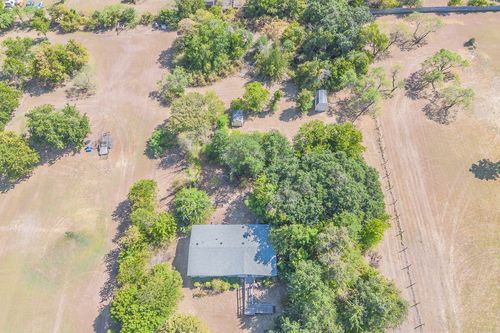 822 Quail Run, Cleburne, TX, 76031-7726 | Card Image