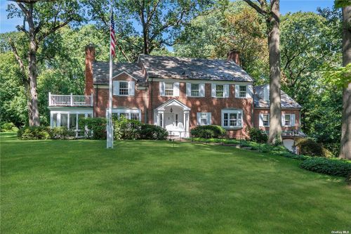 3 Barkers Point Rd, Sands Point, NY, 11050-1107 | Card Image