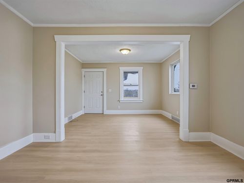 4413 Sprague St, Omaha, NE, 68111-2545 | Card Image