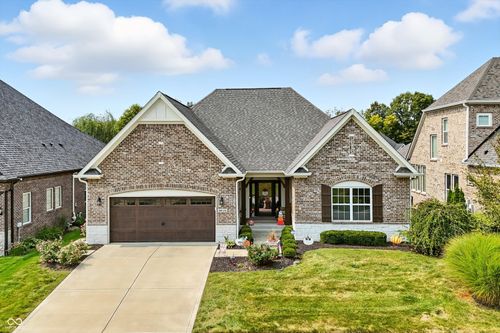 6616 Stonepoint Way, Indianapolis, IN, 46237-4415 | Card Image