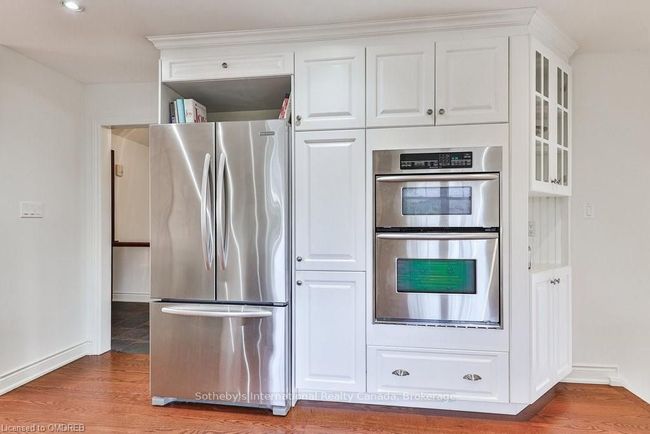 2230 All Saints Cres, House other with 4 bedrooms, 3 bathrooms and 4 parking in Oakville ON | Image 19