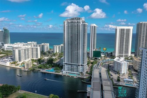 r3005-4010 S Ocean Dr, Hollywood, FL, 33019-3063 | Card Image