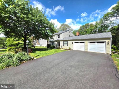 10930 Howland Dr, RESTON, VA, 20191-4904 | Card Image