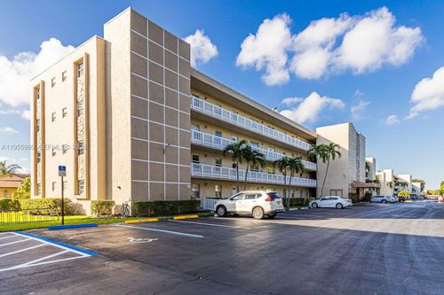 apt-102-414 Se 10th St, Dania Beach, FL, 33004-4545 | Card Image