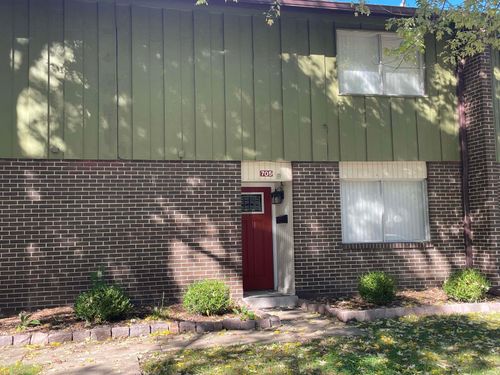 705-2500 Topsfield Rd, South Bend, IN, 46614-2452 | Card Image