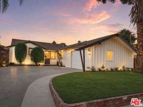10911 Lemay St, North Hollywood, CA, 91606-2026 | Card Image
