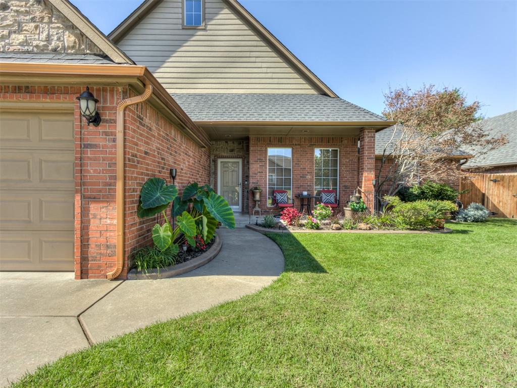Charlotte Ter, Mustang, OK 73064