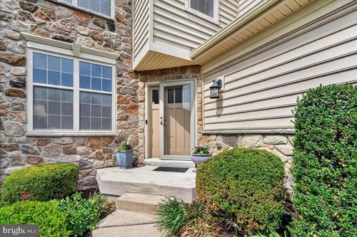 13 Meadow View Ln, MALVERN, PA, 19355-3363 | Card Image