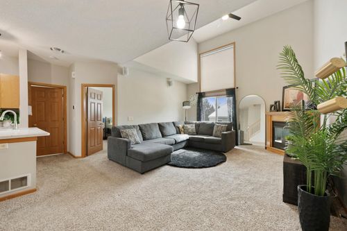 unit-k-8622 Savanna Oaks Bay, Woodbury, MN, 55125-9566 | Card Image