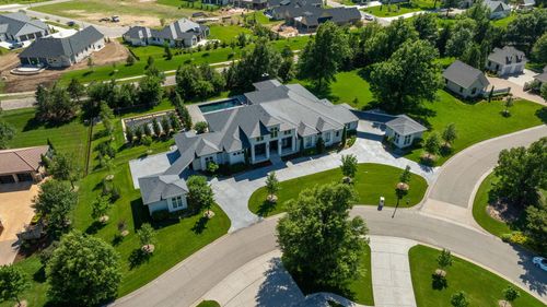 1900 N Timberwood, Wichita, KS, 67206 | Card Image