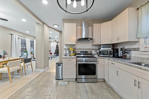 11315 S Stewart Ave, CHICAGO, IL, 60628-4743 | Card Image