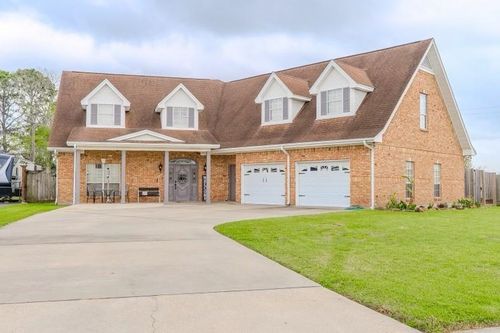 3153 Ronshire Ln, Port Neches, TX, 77651-6212 | Card Image