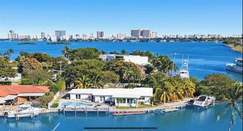 na-12388 N Bayshore Dr, North Miami, FL, 33181-2420 | Card Image