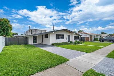 21201 Ne 25th Ct, House other with 3 bedrooms, 2 bathrooms and null parking in Miami FL | Image 2