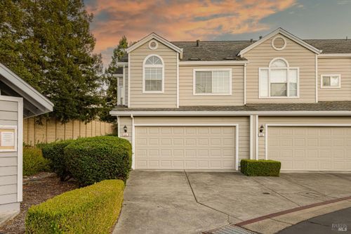 534 E Jasmine Cir, Santa Rosa, CA, 95407-6732 | Card Image