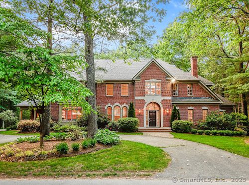 1 Wentworth Park, Farmington, CT, 06032-1559 | Card Image