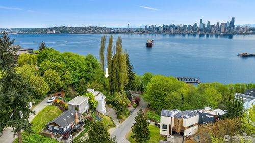 1601 Ferry Ave Sw, Seattle, WA, 98116-1716 | Card Image