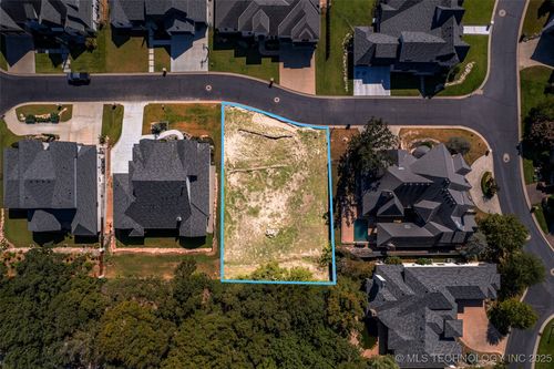 6031 E 119th Pl, Tulsa, OK, 74137-8312 | Card Image