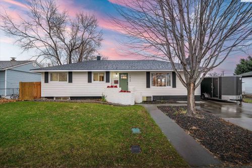 1920 Everest Ave, Richland, WA, 99354-2228 | Card Image